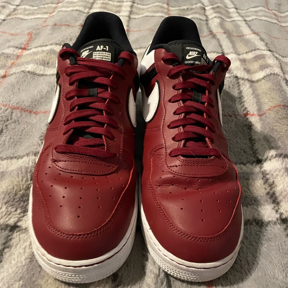 Air Force 1s size 13